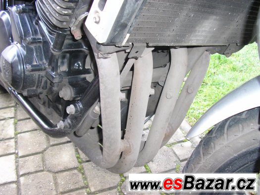 Prodám nahrádní díly na YAMAHU FZS 600 FAZER Rok 1999 – fotografie 4