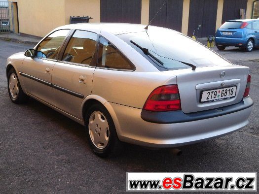 Opel Vectra 1.816v - SPORT – fotografie 3