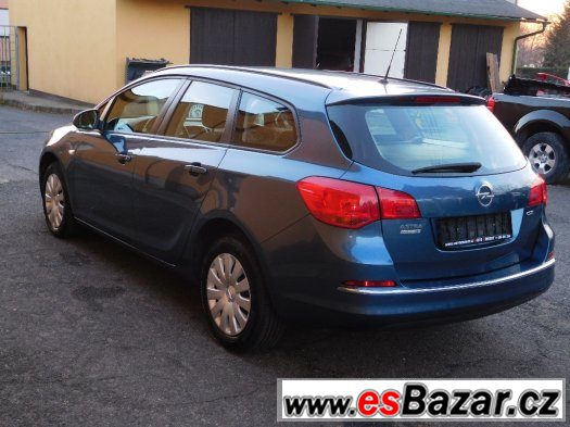 Opel  Astra J 1.7 CDTi- FACELIFT – fotografie 3
