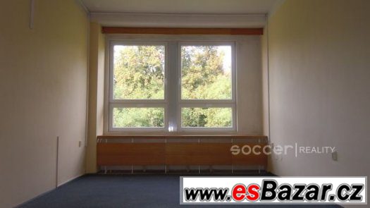 Pronájem kanceláře 23 m2, Hradec Králové - ul. Hradecká. – fotografie 2