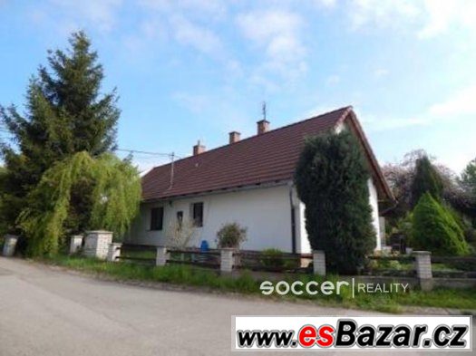 Prodej rodinného domu 4+1 s garáží v obci Holovousy. – fotografie 3