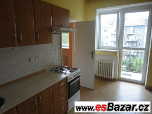 Pronájem 3+1, ulice Merhautova, Černá Pole, 80 m2, balkon, k – fotografie 1