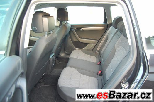 Volkswagen Passat 2.0 TDI Blue – fotografie 5