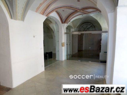 Pronájem reprezentativního obchodu, 130 m2, Hradec Králové - – fotografie 2
