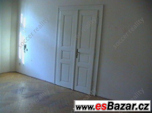 Pronájem kanceláře 23 m2, Hradec Králové – Gočárova třída. – fotografie 3