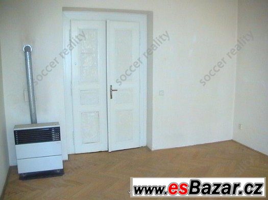 Pronájem kanceláře 23 m2, Hradec Králové – Gočárova třída. – fotografie 4