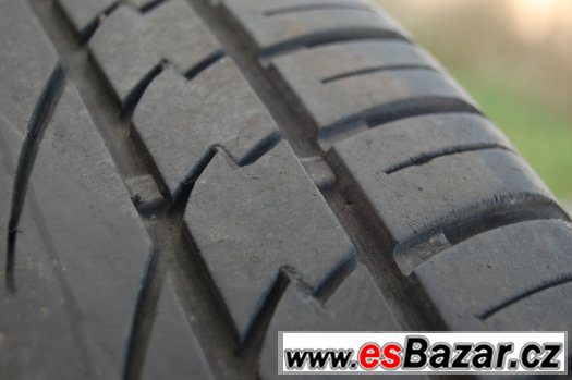 235/60R18 CONTINENTAL CrossContact UHP, 2ks, vzorek 4-5mm – fotografie 3