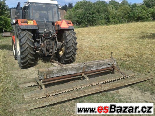 Smyk tažený za traktor – fotografie 3