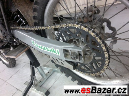 Kawasaki KX 125 2002 v pěkném stavu – fotografie 4