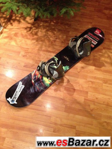 Prodám značkový snowboard 148 cm, kvalitní, jako nový – fotografie 1
