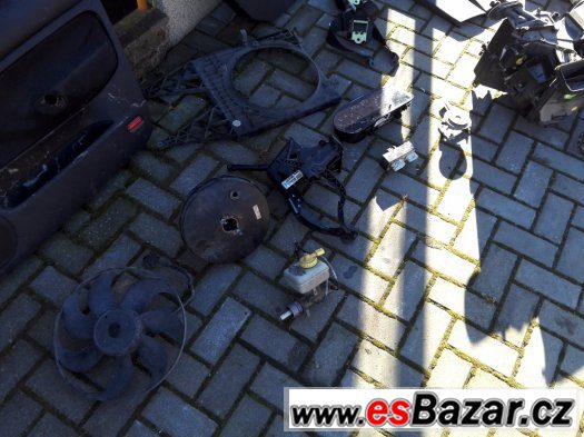 VW Golf IV 1.6 74 kW rok výroby 1999 - Náhradní díly – fotografie 3