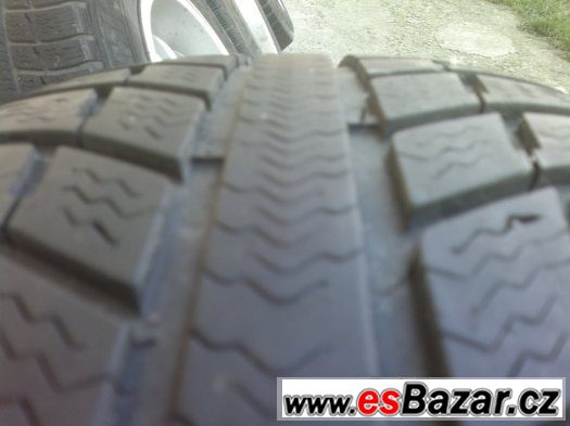 Zimní pneu 195/65 R15 – fotografie 3