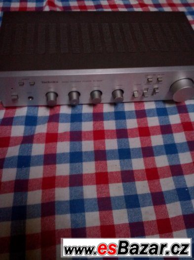 zesilovač Technics – fotografie 1
