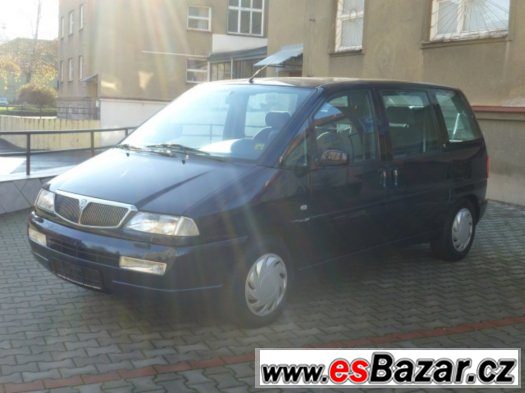 Lancia Zeta 2.0 16V----Super stav--7.míst--Zimní kola-- – fotografie 1