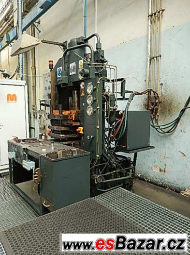 Hydraulický lis W. BUSSMANN KG Munchen 100 – fotografie 3