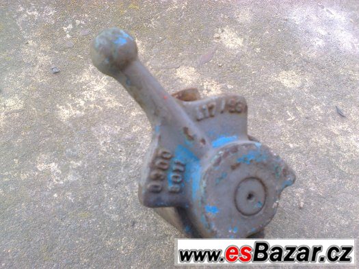 zetor 3011 ovladač brzd – fotografie 1