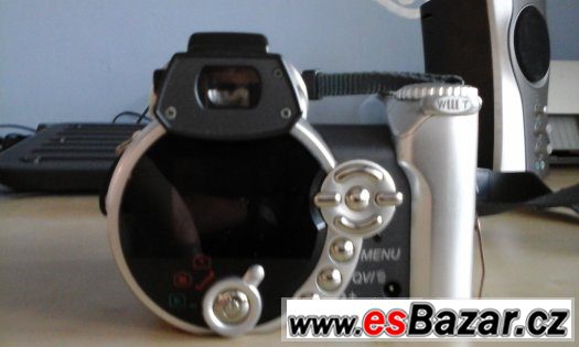 Prodam digitalni zrcadlovku Minolta DImage Z1 – fotografie 2