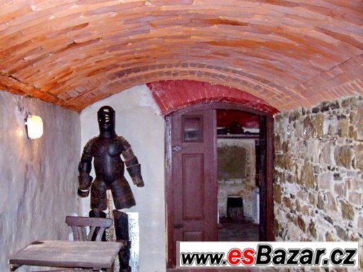 Prodej: Bývalý Hotel , Český Kras.  Lze přestavět na RD – fotografie 4