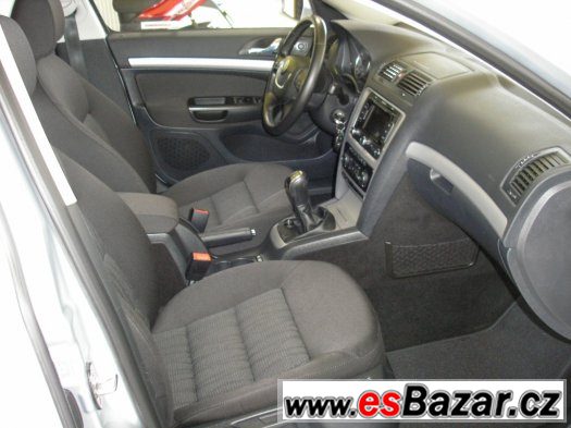 Octavia Kombi 2,0Cr 103kW ELEG. nez.TOP+NAVIGACE – fotografie 5