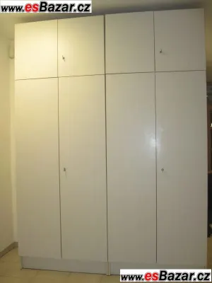 šatní skříně