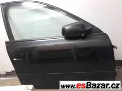 audi a6 C5 pravé přední dveře zámek zrcátko