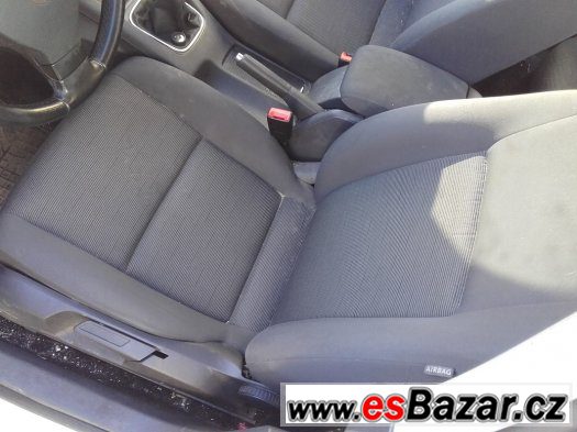 vw golf V díly z celého vozu 1,6 převodovka kapota předek – fotografie 4
