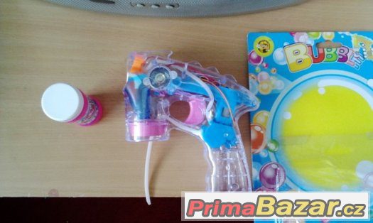 Bublifuk vystřelující bublinky – fotografie 2