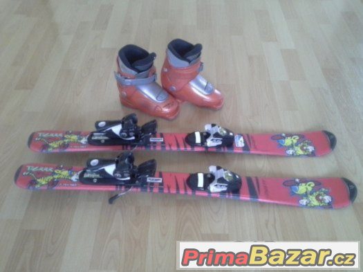dětské lyže 90 cm + lyžáky + přilba – fotografie 1