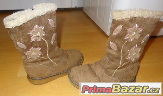 Kozačky vel.26 s výšivkou květin, hnědé-délka stélky 17cm – fotografie 1