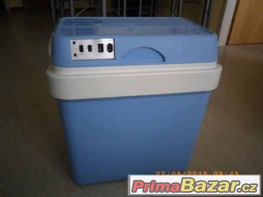 Prodám přepravní chladničku na 12 V + 240 V – fotografie 1