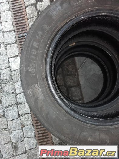prodam pekne zimni pneu 165/70 14 – fotografie 2