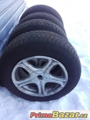 Sada zimní pneu 195/65R15 + alu kola