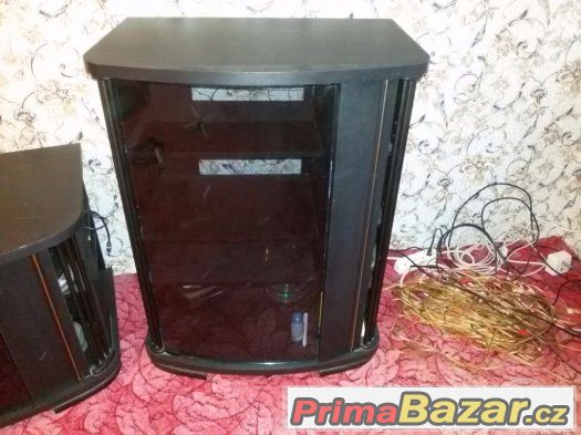 TV / Hifi skříňky (černé barvy) vysoká a nízká. – fotografie 1