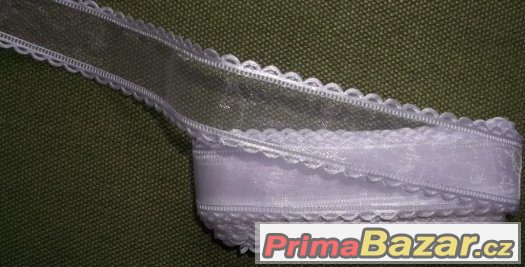 Bílá organzová stuha – fotografie 4