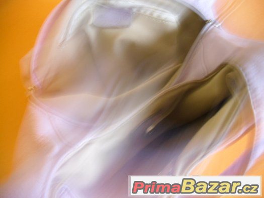 Koženou italskou kabelku.Cena 650,-.Skoro nenošená. – fotografie 5