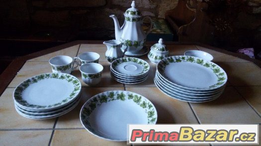 Krásně zdobená porcelánová souprava nekompletní značková- ba – fotografie 1