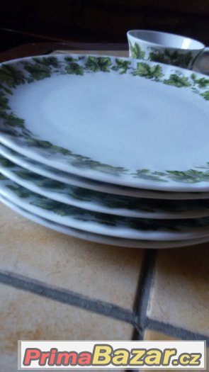 Krásně zdobená porcelánová souprava nekompletní značková- ba – fotografie 4