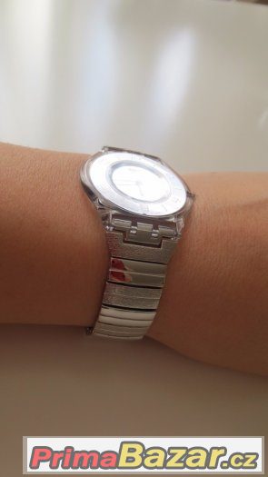 Prodám dámské hodiny Swatch – fotografie 4