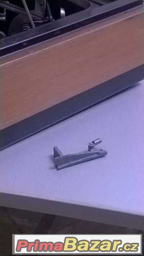 Gramofon PL 2016 automat- porucha mechaniky – fotografie 5