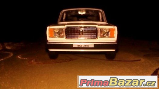 Model auta-Lada 2107 – fotografie 3