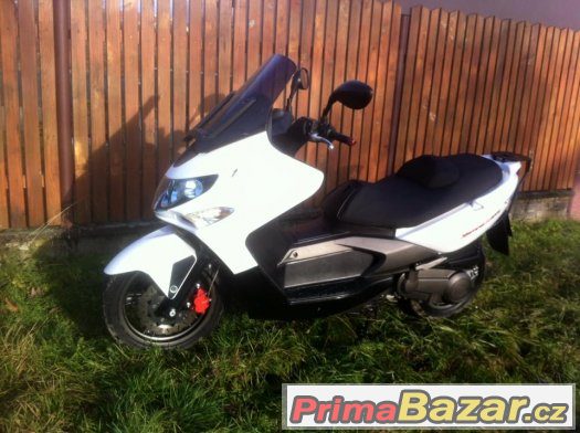 Kymco Xciting 300iR – fotografie 5