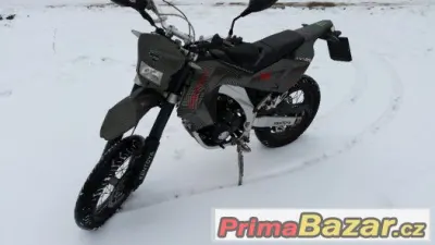 Kentoya Stingray Apollo 125