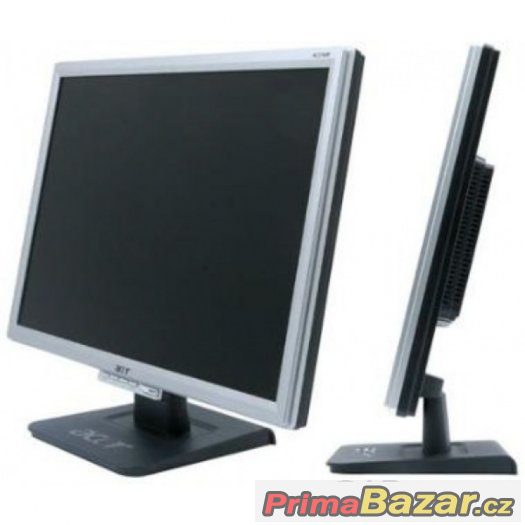PC s LCD monitorem – fotografie 2