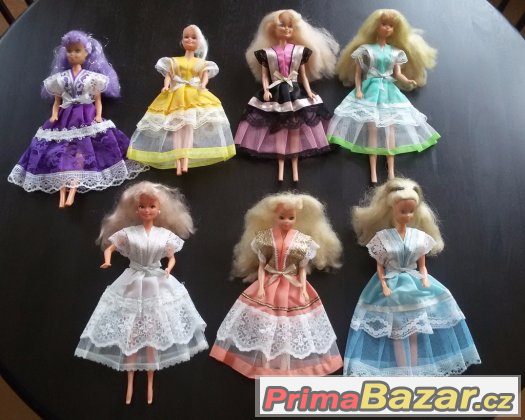 Šaty na panenky Barbie – fotografie 1