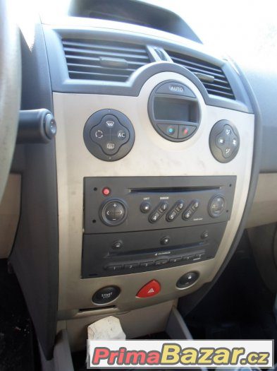 Renault Megane II 1,9DCi 88kW - rok 2004 - Náhradní díly – fotografie 3