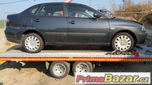Seat Cordoba, Ibiza 1.2V r.v. 2003 – fotografie 1