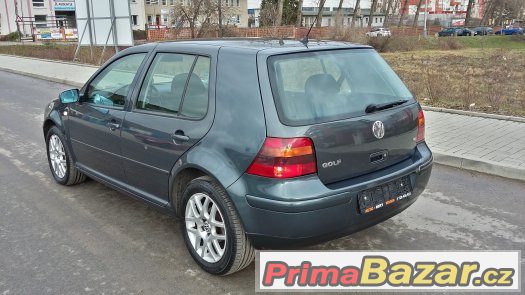 volkswagen golf 1.6 16v – fotografie 4