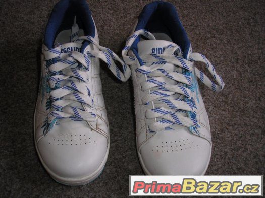 Dámské bílé boty – fotografie 2