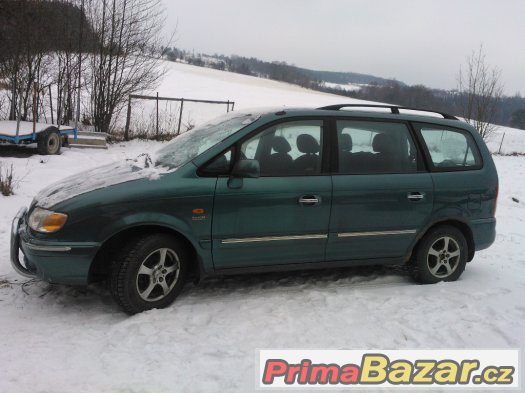 hyundai trajet 2.0 -100kw na ND – fotografie 4