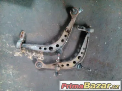 prodám ramena na BMW E36 320 ramena jsou v pořádku náké čepi